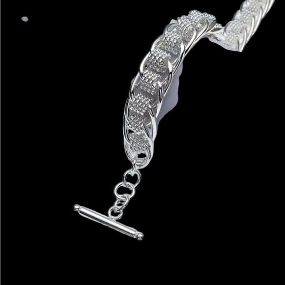 Intricate Sterling Silver Chainmaille Bracelet - Picture 6 of 6